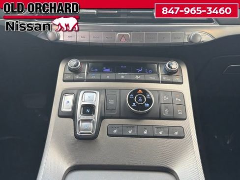 Used 2022 Hyundai Palisade Limited AWD/4WD image 17