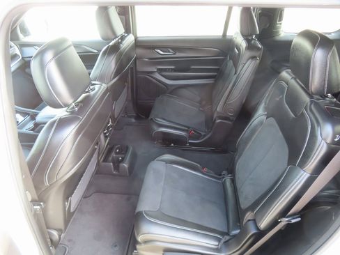 Certified 2025 Jeep Grand Cherokee L Altitude image 21