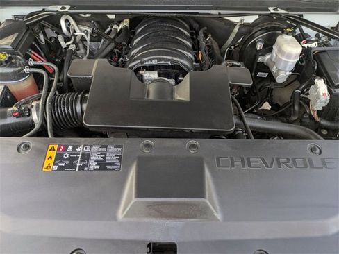 Certified 2020 Chevrolet Suburban LT w/ Luxury Package image 33