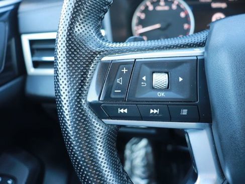 Used 2024 Mitsubishi Outlander SE image 24