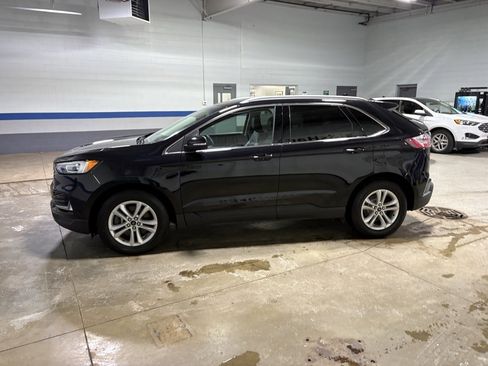 Used 2020 Ford Edge SEL w/ Convenience Package image 5