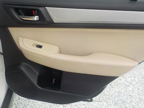 Used 2016 Subaru Outback 2.5i Premium AWD/4WD image 26
