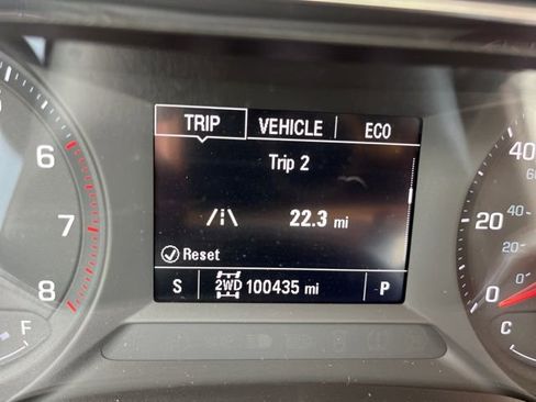 Used 2021 Chevrolet TrailBlazer LT AWD/4WD image 39