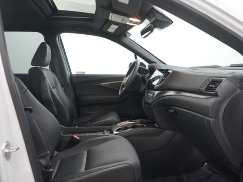 Used 2023 Honda Passport EX-L image 13