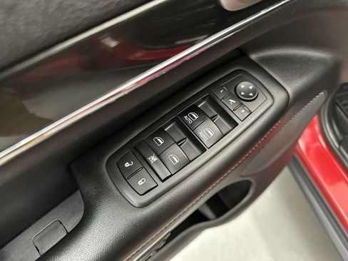 Used 2018 Jeep Grand Cherokee Trailhawk w/ Trailhawk Luxury Group AWD/4WD image 19