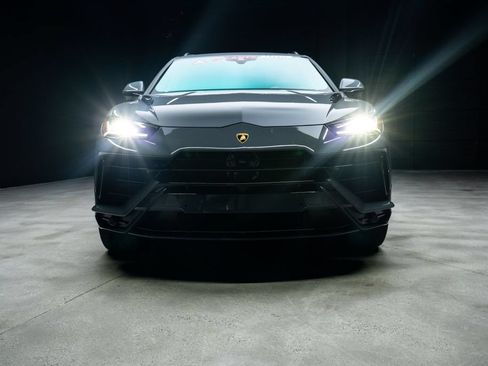 Used 2023 Lamborghini Urus S AWD/4WD image 11