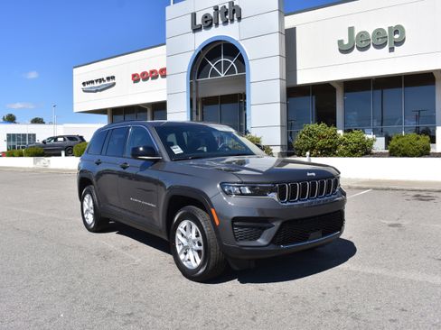 New 2026 Jeep Grand Cherokee Laredo X RWD image 1