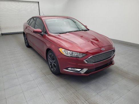 Used 2018 Ford Fusion SE w/ Equipment Group 201A image 13