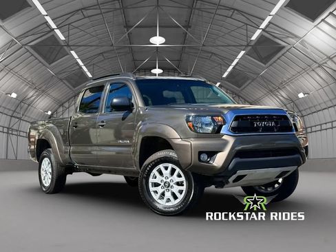 Used 2012 Toyota Tacoma 4x4 Double Cab w/ SR5 Pkg image 17