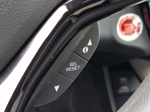 Certified 2021 Honda HR-V EX image 25