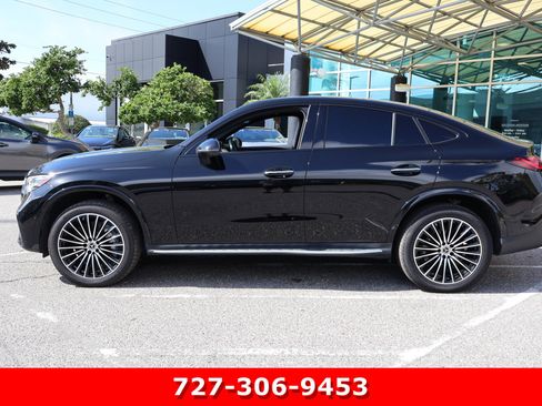 Used 2024 Mercedes-Benz GLC 300 4MATIC w/ AMG Line image 6