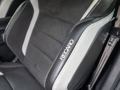 Used 2022 Ford Mustang Shelby GT500 w/ Carbon Fiber Track Pack image 31