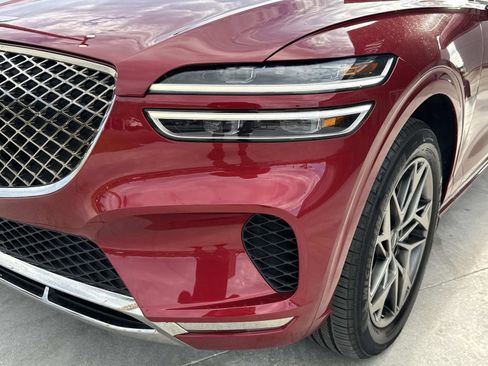 Used 2023 Genesis GV70 2.5T w/ Select Package image 9