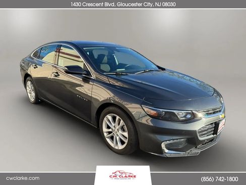 Used 2016 Chevrolet Malibu LT w/ Driver Confidence Package image 3