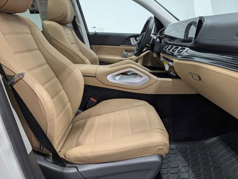Certified 2026 Mercedes-Benz GLS 450 4MATIC image 13