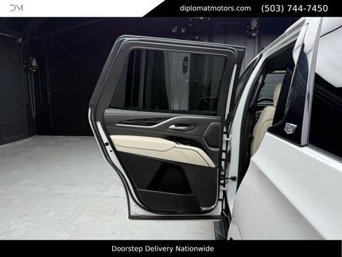Used 2022 Cadillac Escalade Sport w/ Touring Package AWD/4WD image 40