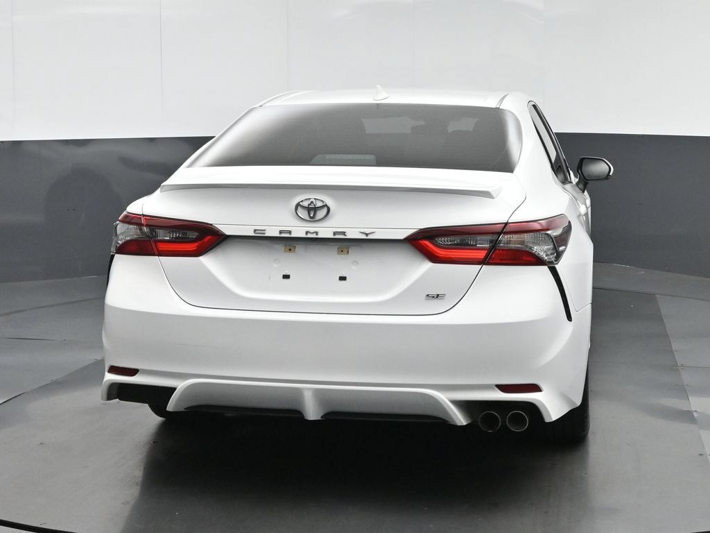 Used 2023 Toyota Camry SE FWD image 6