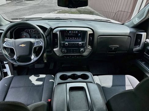 Used 2019 Chevrolet Silverado 1500 LT AWD/4WD image 19