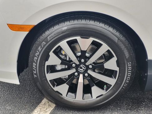 New 2026 Honda Odyssey EX-L image 8