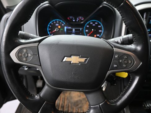 Used 2017 Chevrolet Colorado Z71 image 11