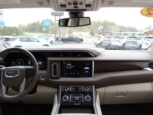 Used 2022 GMC Yukon Denali AWD/4WD image 20