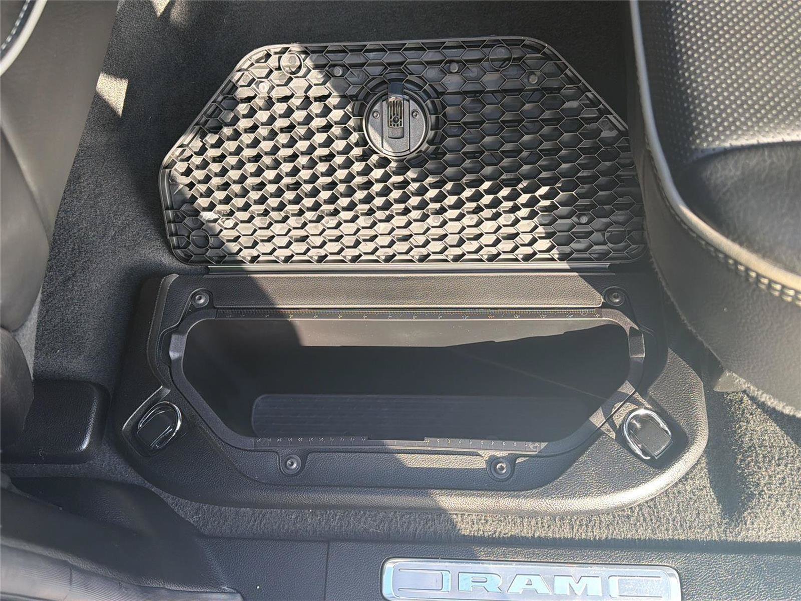 Used 2024 RAM 1500 Limited AWD/4WD image 25