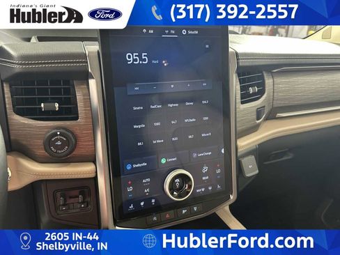 Used 2023 Ford Expedition Limited AWD/4WD image 16