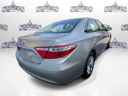 Used 2016 Toyota Camry LE FWD image 7