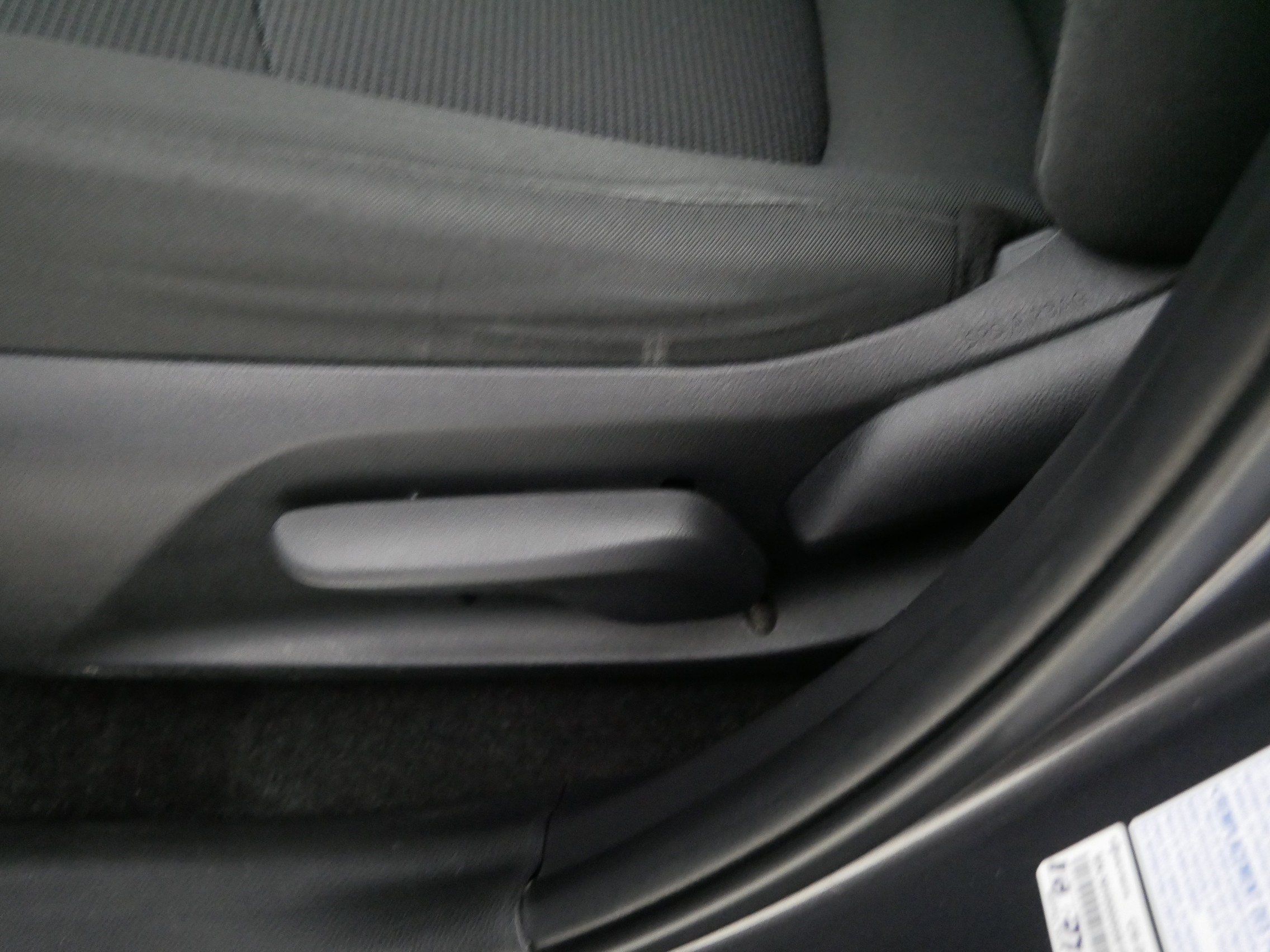 Used 2022 Toyota RAV4 LE AWD/4WD image 20