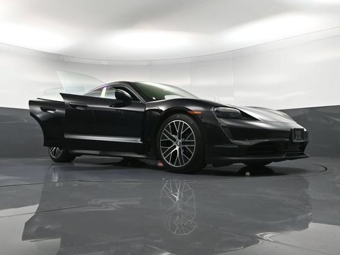 Certified 2021 Porsche Taycan RWD image 36