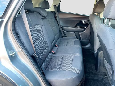 Certified 2022 Kia Niro LXS image 25