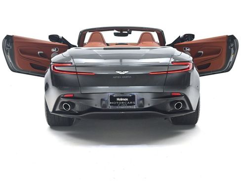 Used 2019 Aston Martin DB11 Coupe RWD image 10