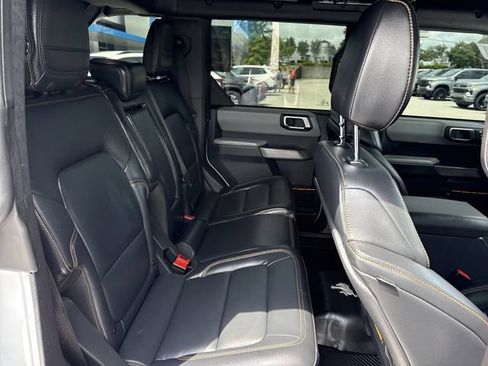 Used 2023 Ford Bronco Badlands AWD/4WD image 32