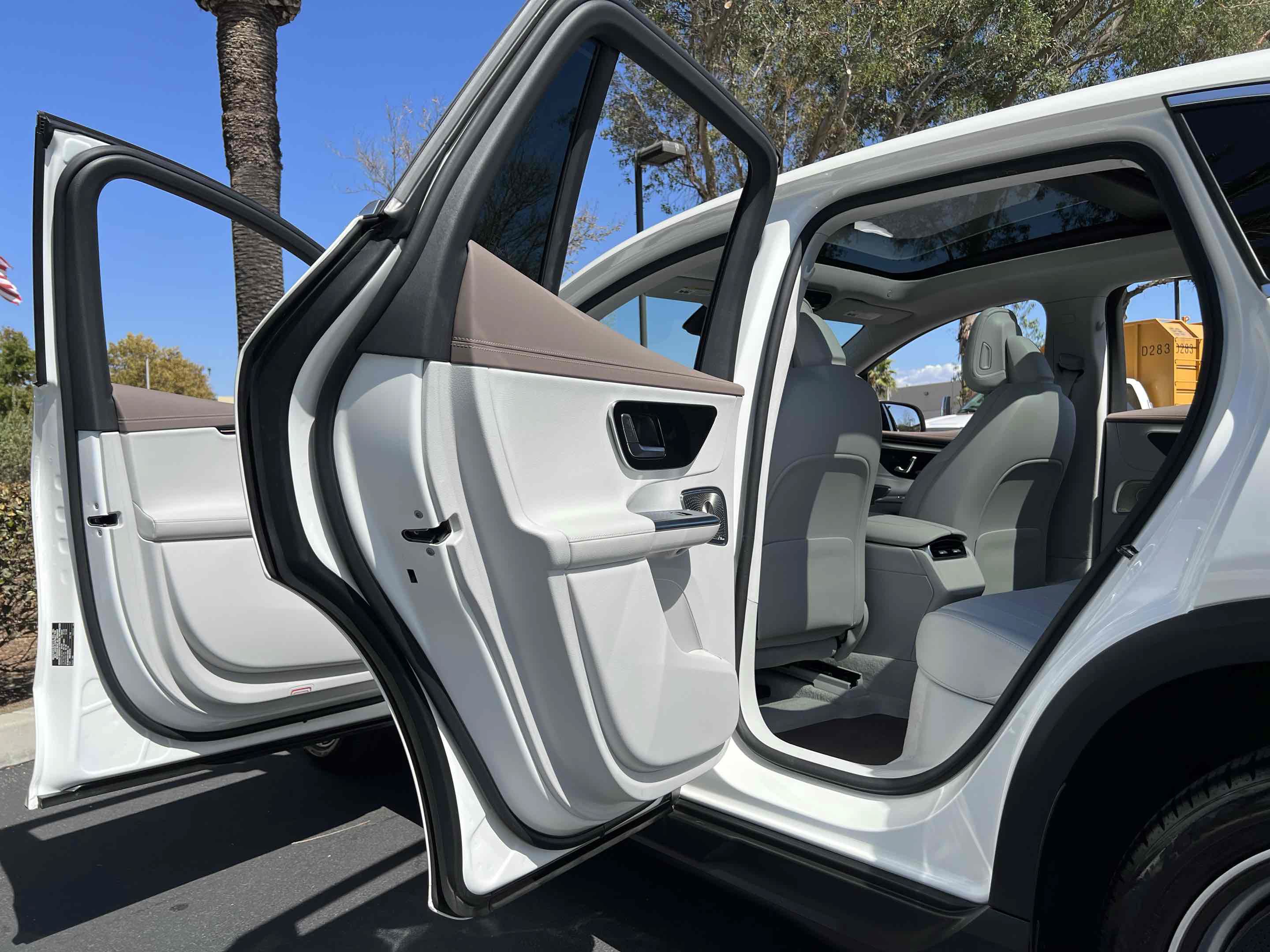 Used 2023 Mercedes-Benz EQE 350+ SUV w/ AMG Line Exterior Package image 59