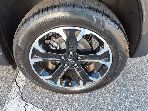 New 2026 Chevrolet Equinox LT w/ Convenience Package II image 15