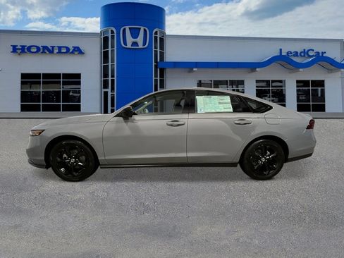 New 2025 Honda Accord SE image 2