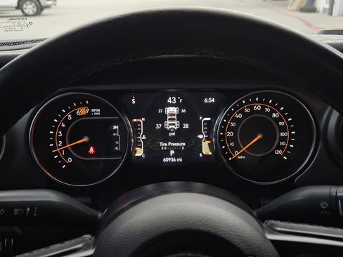 Used 2020 Jeep Wrangler Sport S image 15