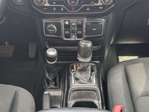 Used 2020 Jeep Gladiator Sport w/ Quick Order Package 24S AWD/4WD image 18