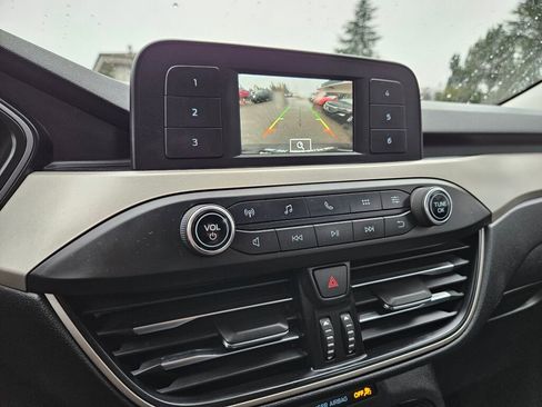 Used 2021 Ford Escape S image 10