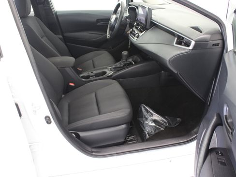 Used 2024 Toyota Corolla LE FWD image 33
