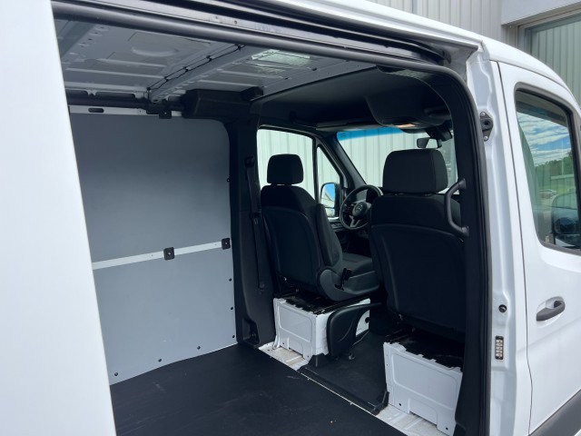 Used 2019 Mercedes-Benz Sprinter 2500 image 27