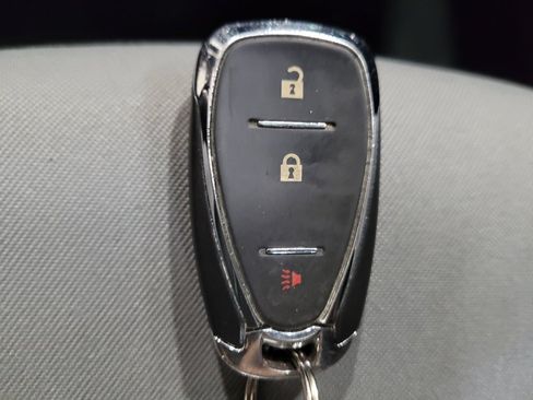 Used 2019 Chevrolet Equinox LS FWD image 32