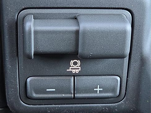 New 2026 Chevrolet Silverado 2500 Custom w/ Custom Value Package image 17