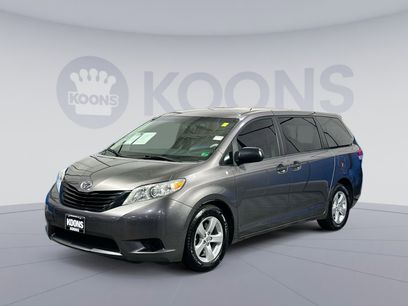 Used 2013 Toyota Sienna L w/ Towing Pkg