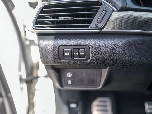 Used 2019 Honda Accord Sport image 17