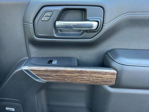 Used 2019 Chevrolet Silverado 1500 High Country image 18