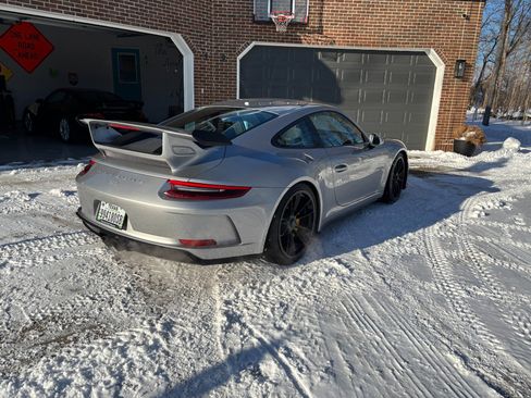 Used 2018 Porsche 911 GT3 image 4