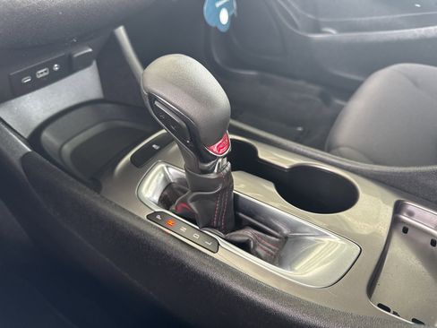 Used 2021 Chevrolet Malibu RS image 25