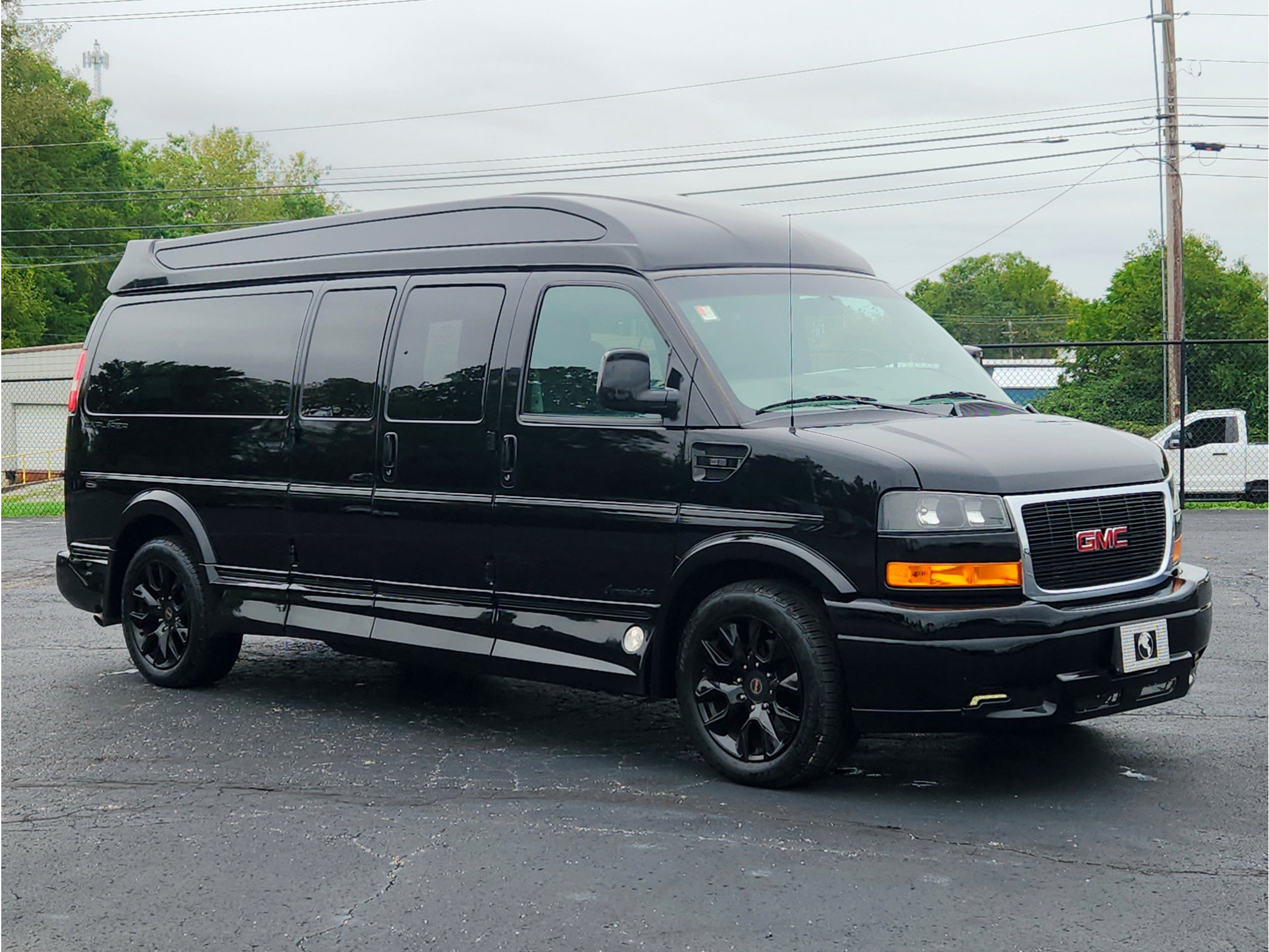 Used 2023 GMC Savana 2500 Extended RWD image 10