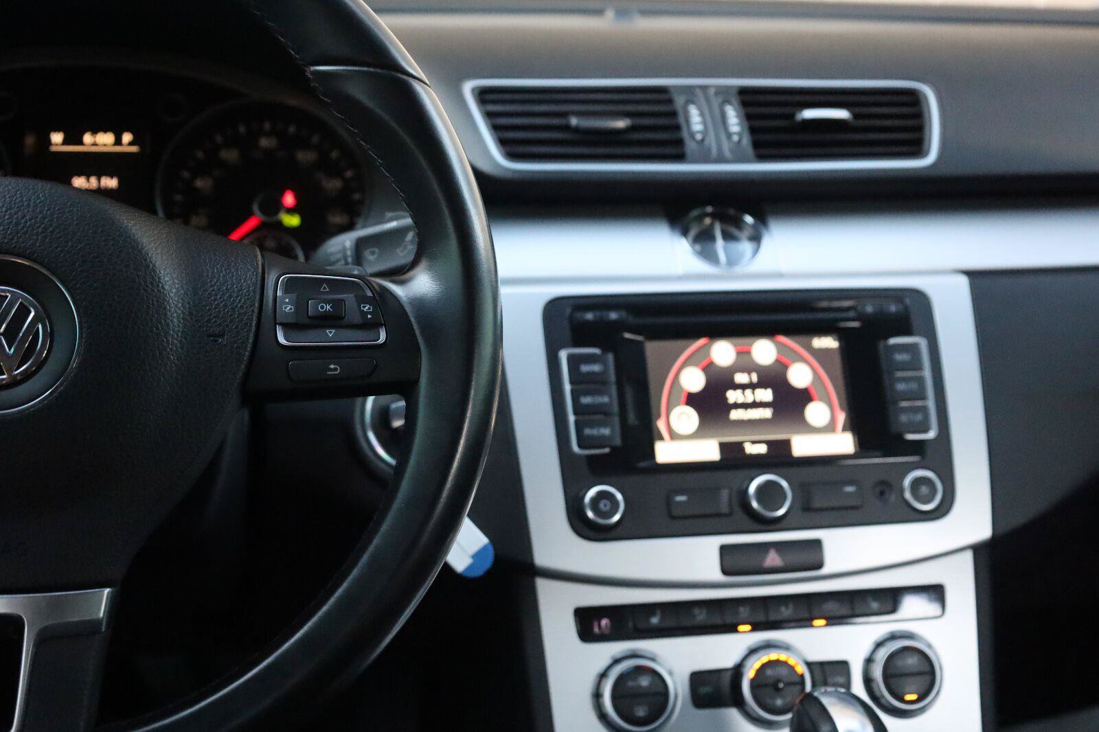 Used 2014 Volkswagen CC R-Line FWD image 33